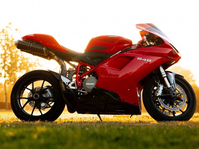 Carénages Moto Ducati 848 2007-2014 - Rouge Noir Brillant